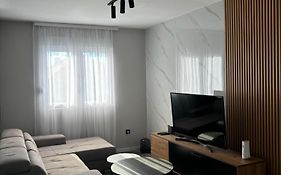 Apartments Luka